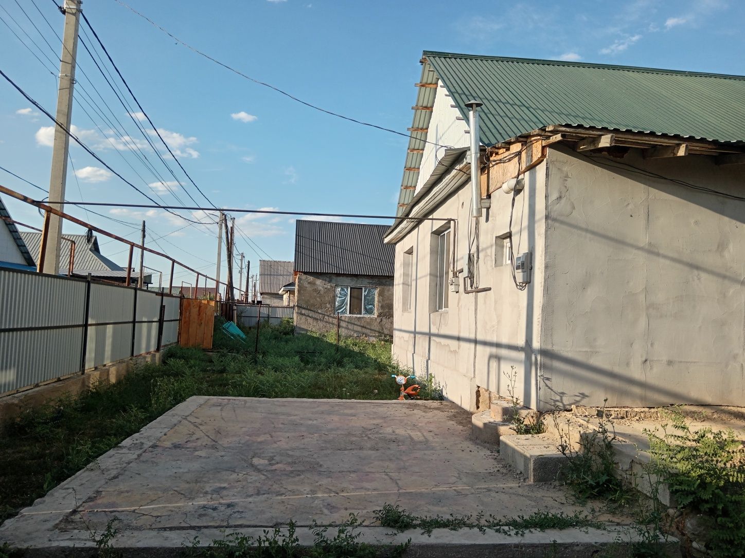 Продам дом в хорошем состоянии газ свет есть