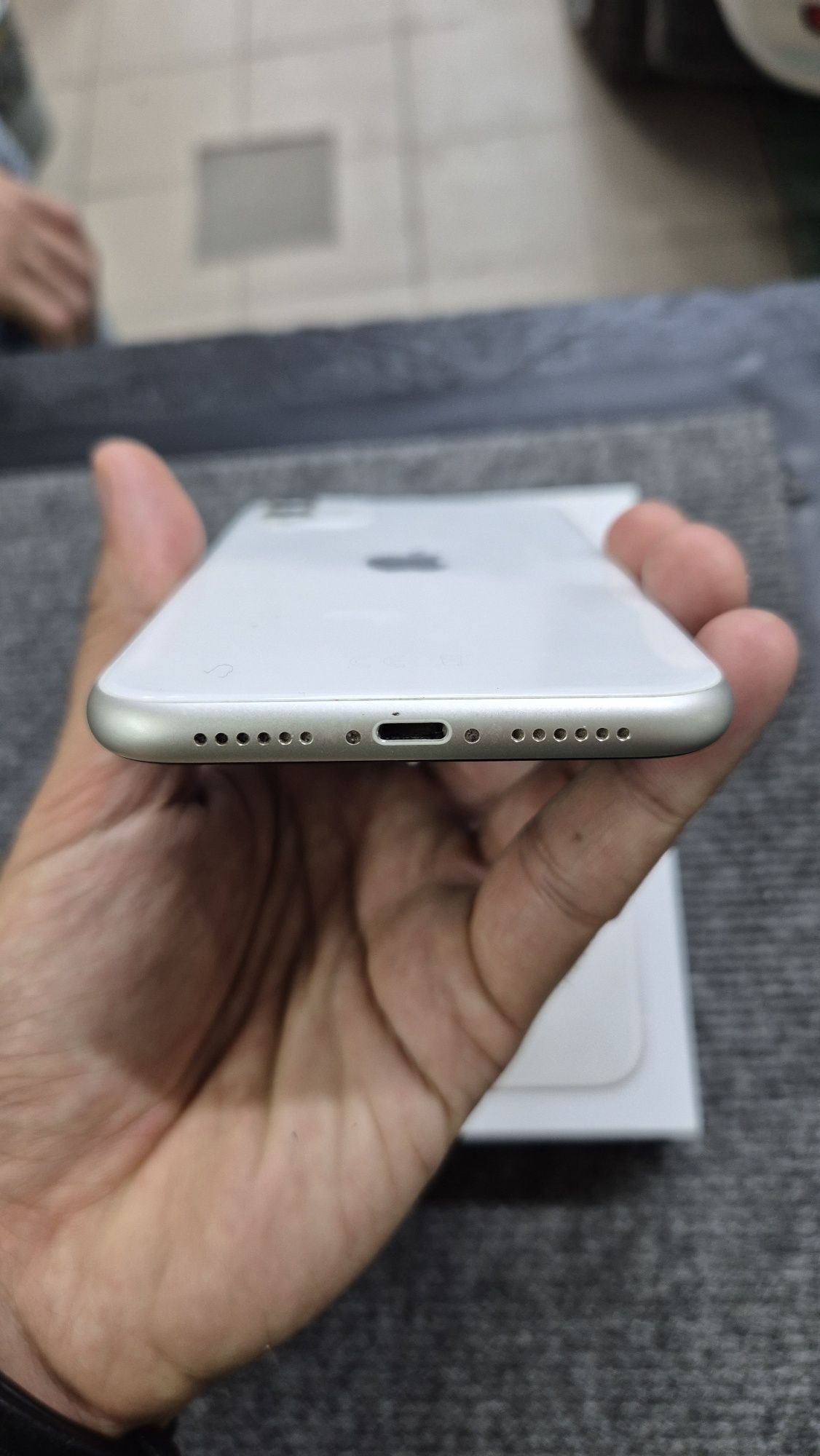 IPHONE 11 128 GB