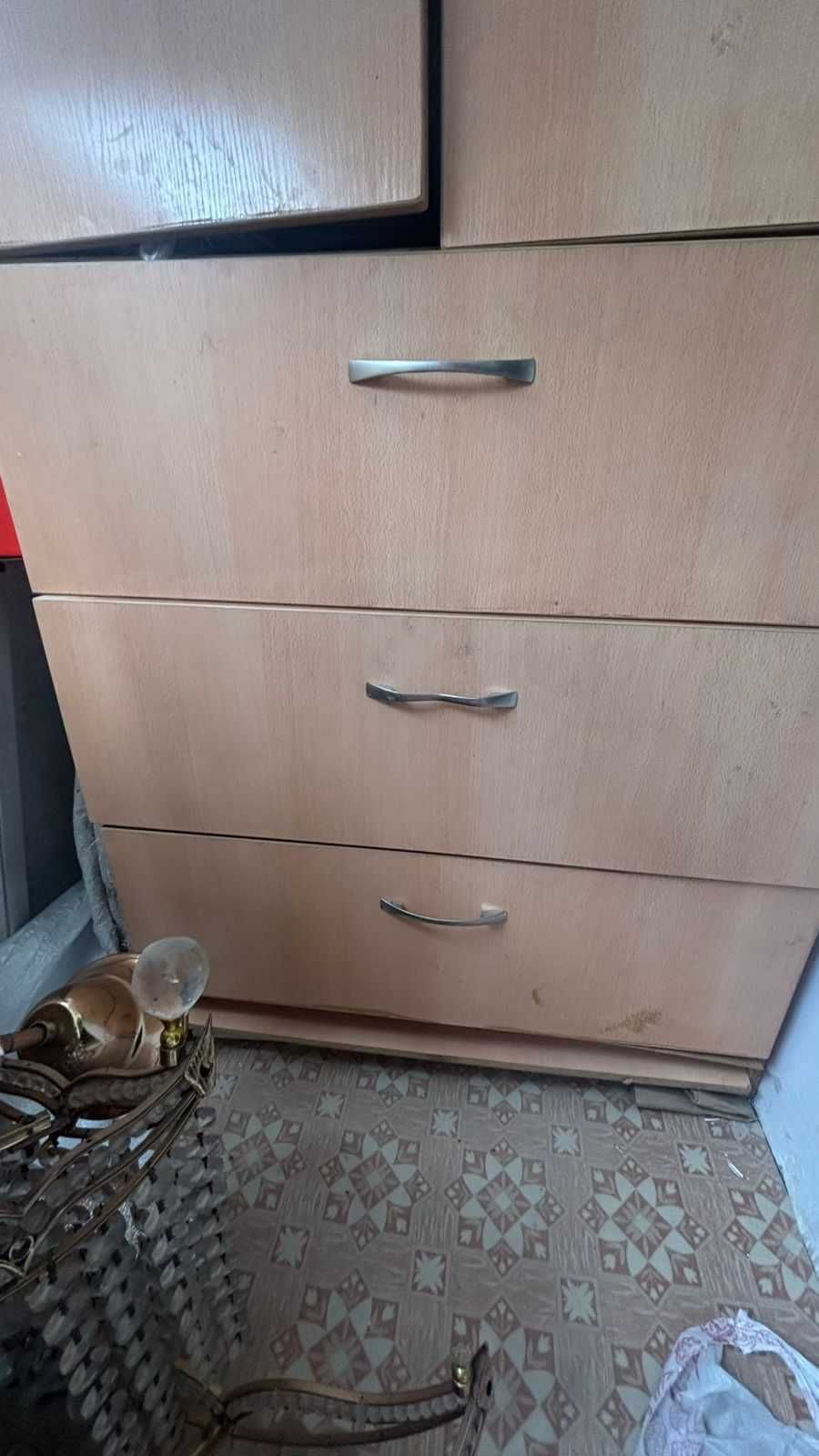 Продам шкаф полочный для балкона