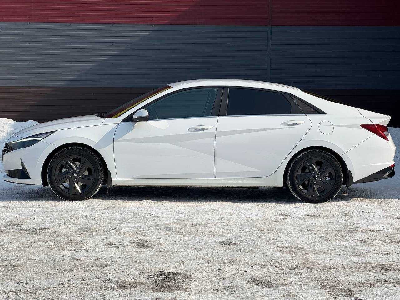 Hyundai Elantra БЕЗ ВОДИТЕЛЯ. Прокат авто. Аренда авто. Аренда машин.