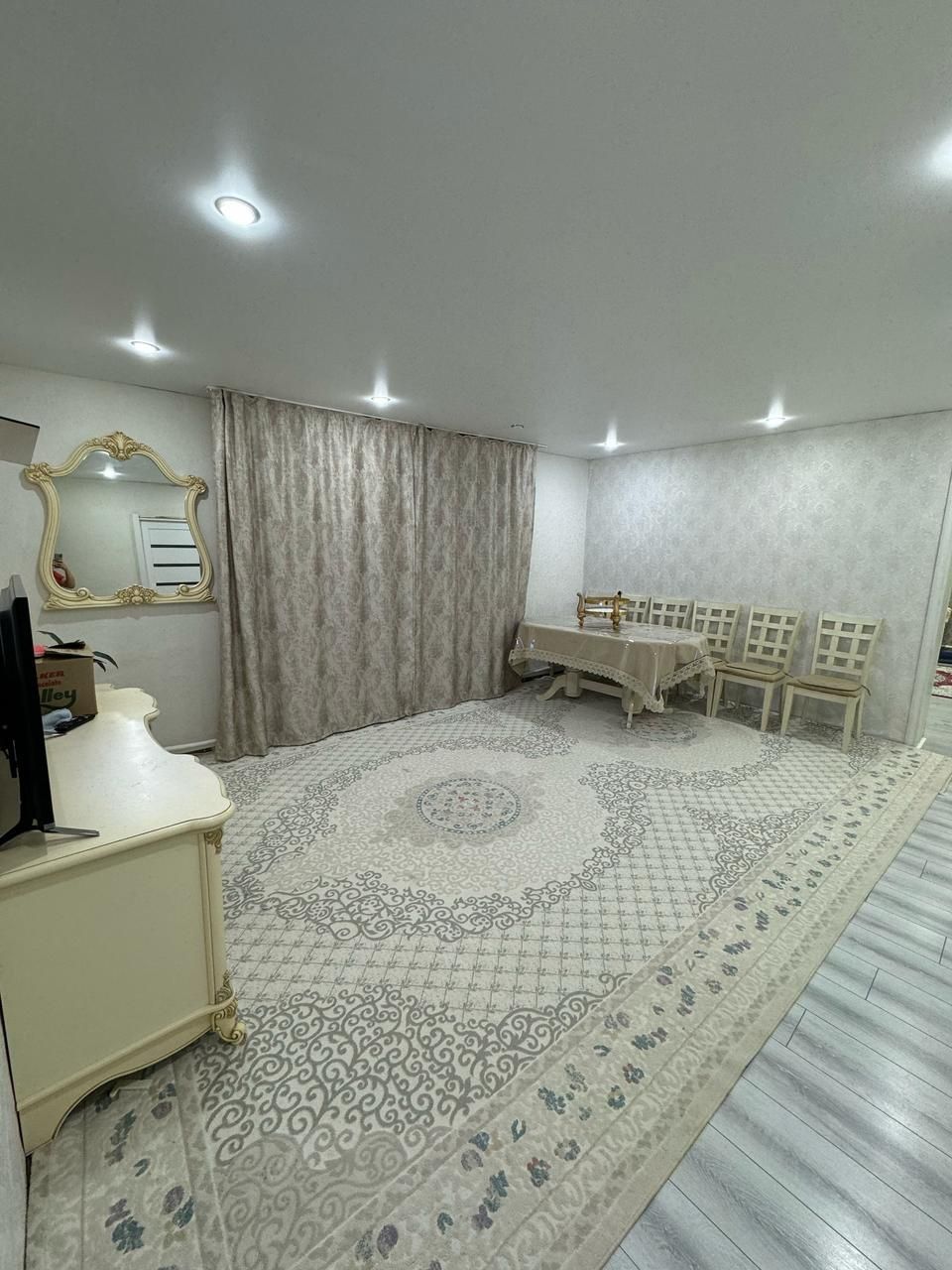 Кирпичный дом 110кв м.на 10 сот остановка мкр Арман