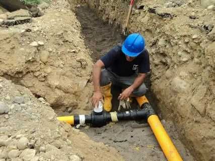 Услуги сварщика сварка труб водопровода, отопления, газопровода монтаж