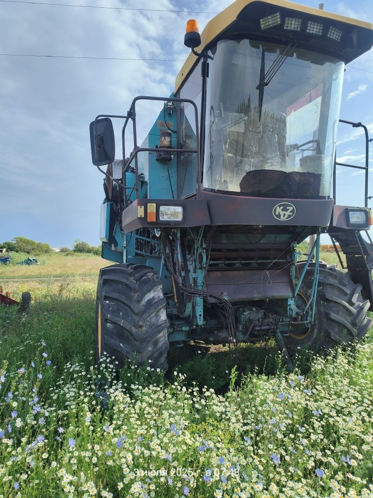 Комбайн Есиль 740