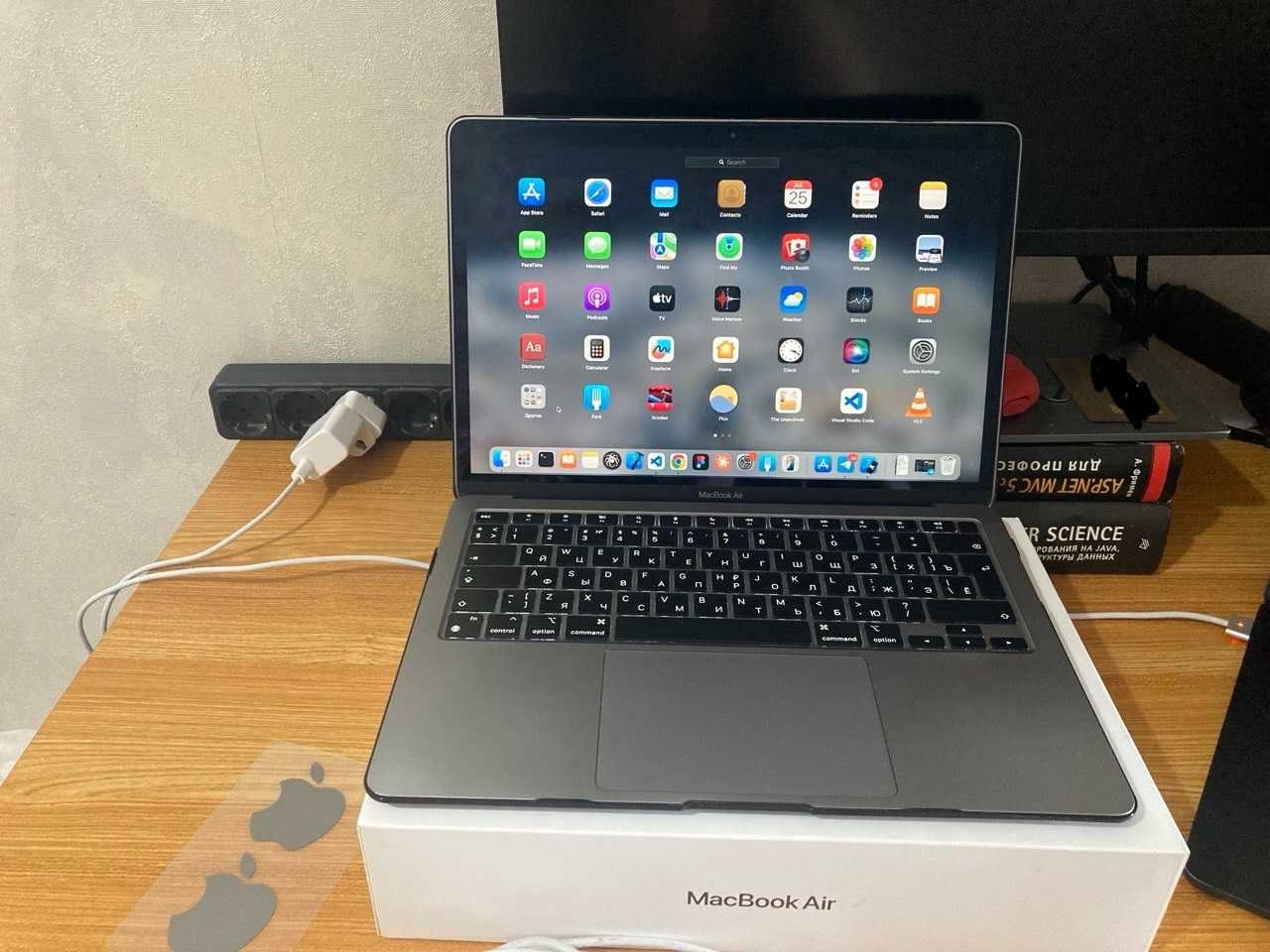 MacBook Air 13" M1 / 16GB RAM / 256GB SSD – Таза, Мықты Ноутбук!
