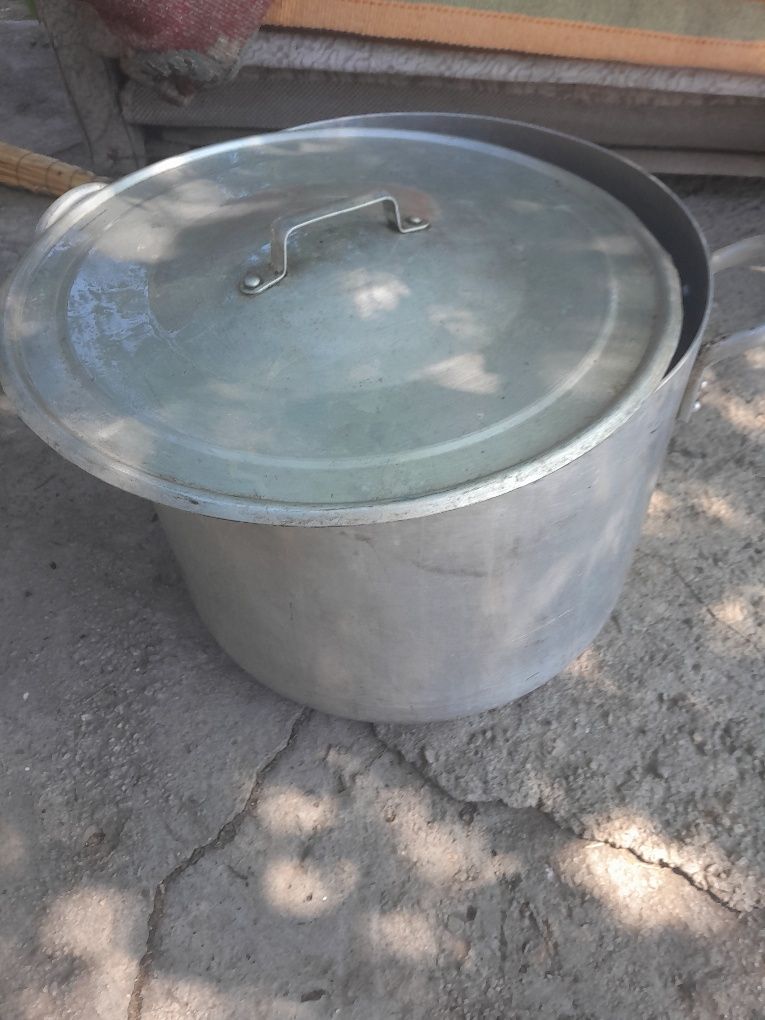 Продам кострюл.  Состояние хороший