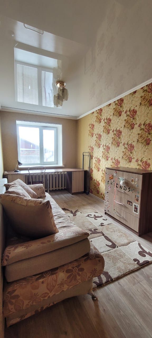 Продается 3-комнатная квартира, в районе колхозного рынка 21600
