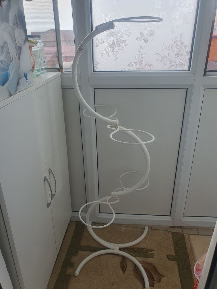Подставка для цветов