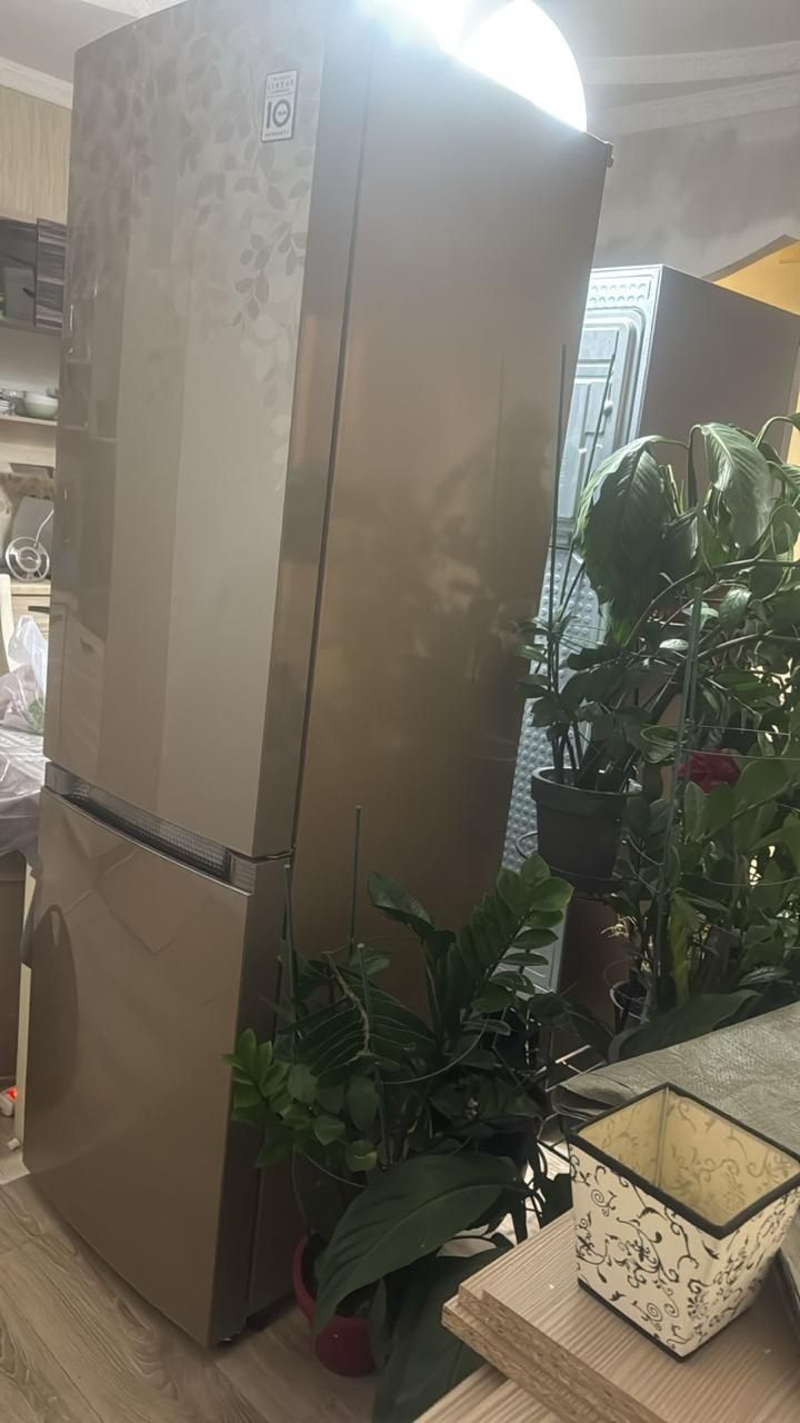 Срочно продам холодильник