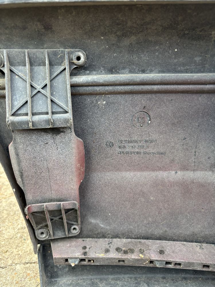 Передний бампер на VW Golf 3 Гольф 3