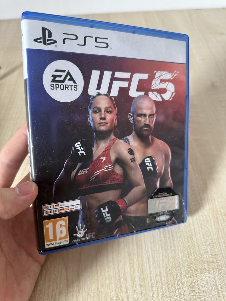 Джойстик Dualsense и Ufc 5