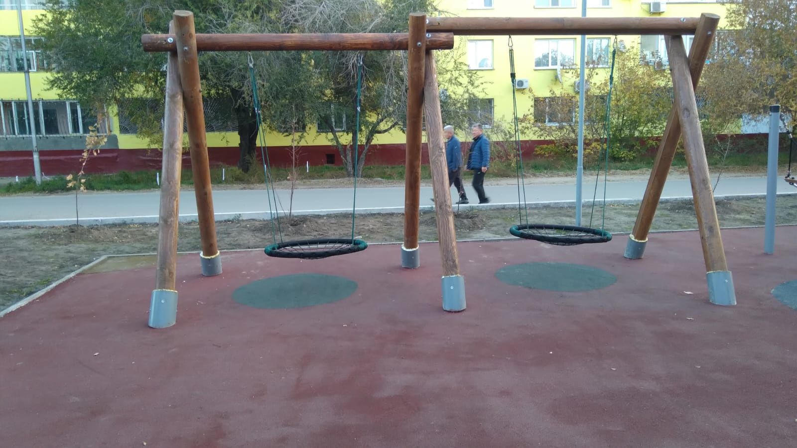 Качели подвесные