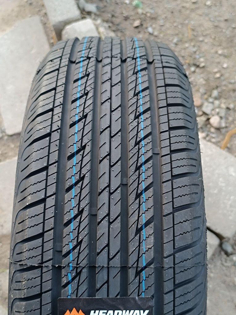 215/60/17 HEADWAY
