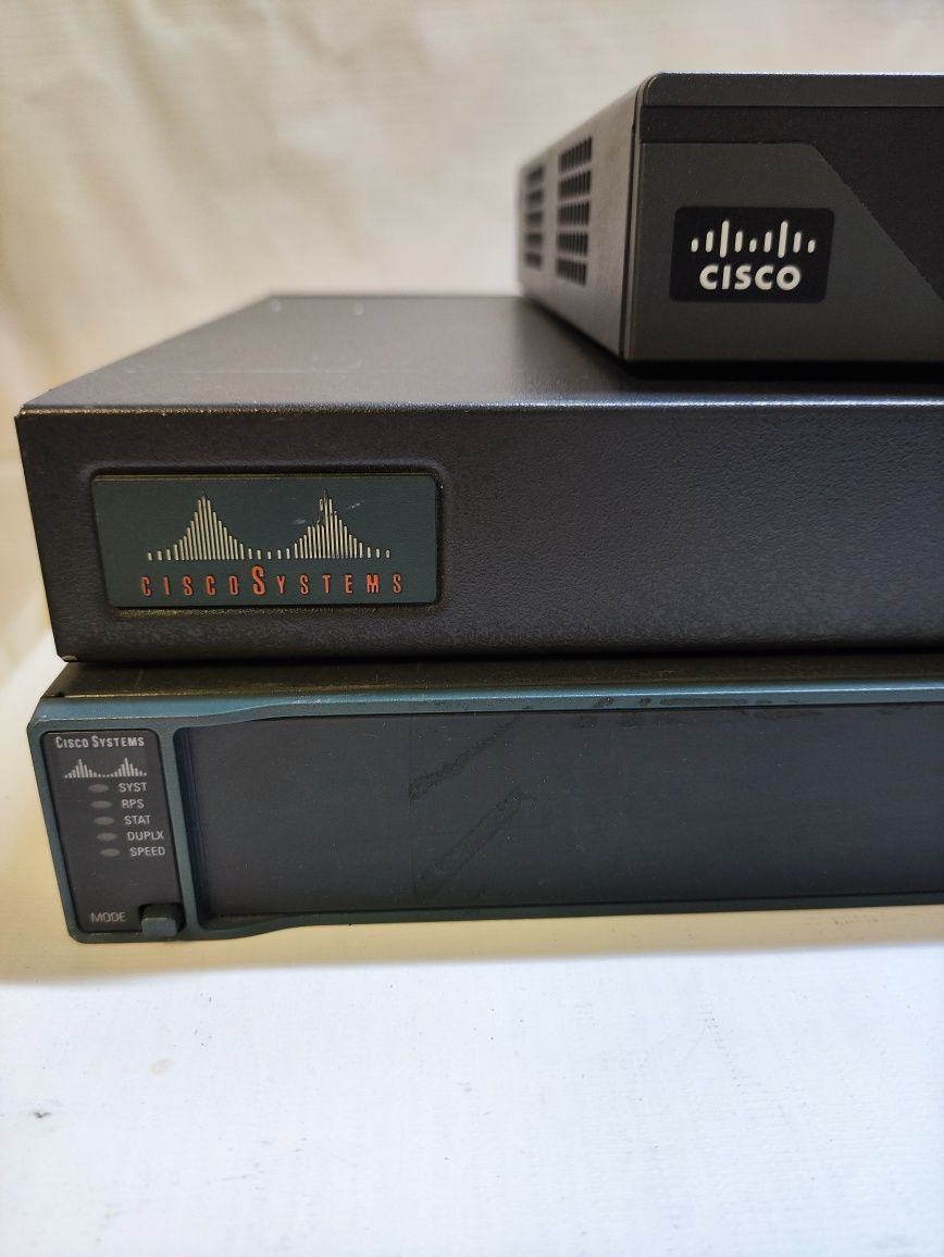 Cisco 2520, 2960. Читайте описание!