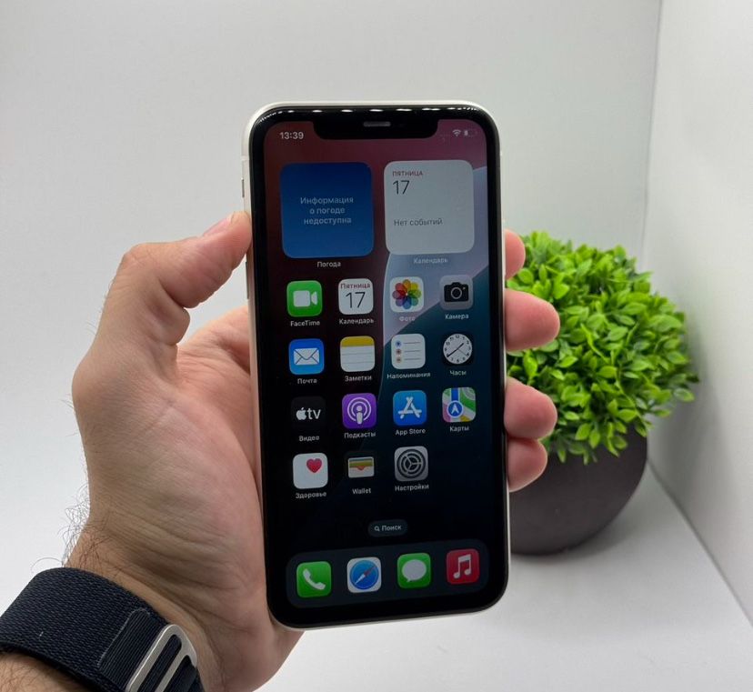 iPhone 11 с гарантией
