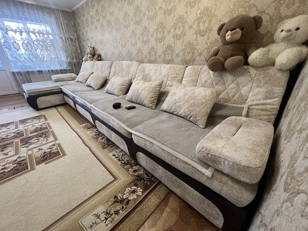 Продам диван в очень хорошем  состоянии! Не потертый ,