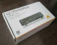 Внешняя студийная звуковая карта Behringer UMC22 U-PHORIA