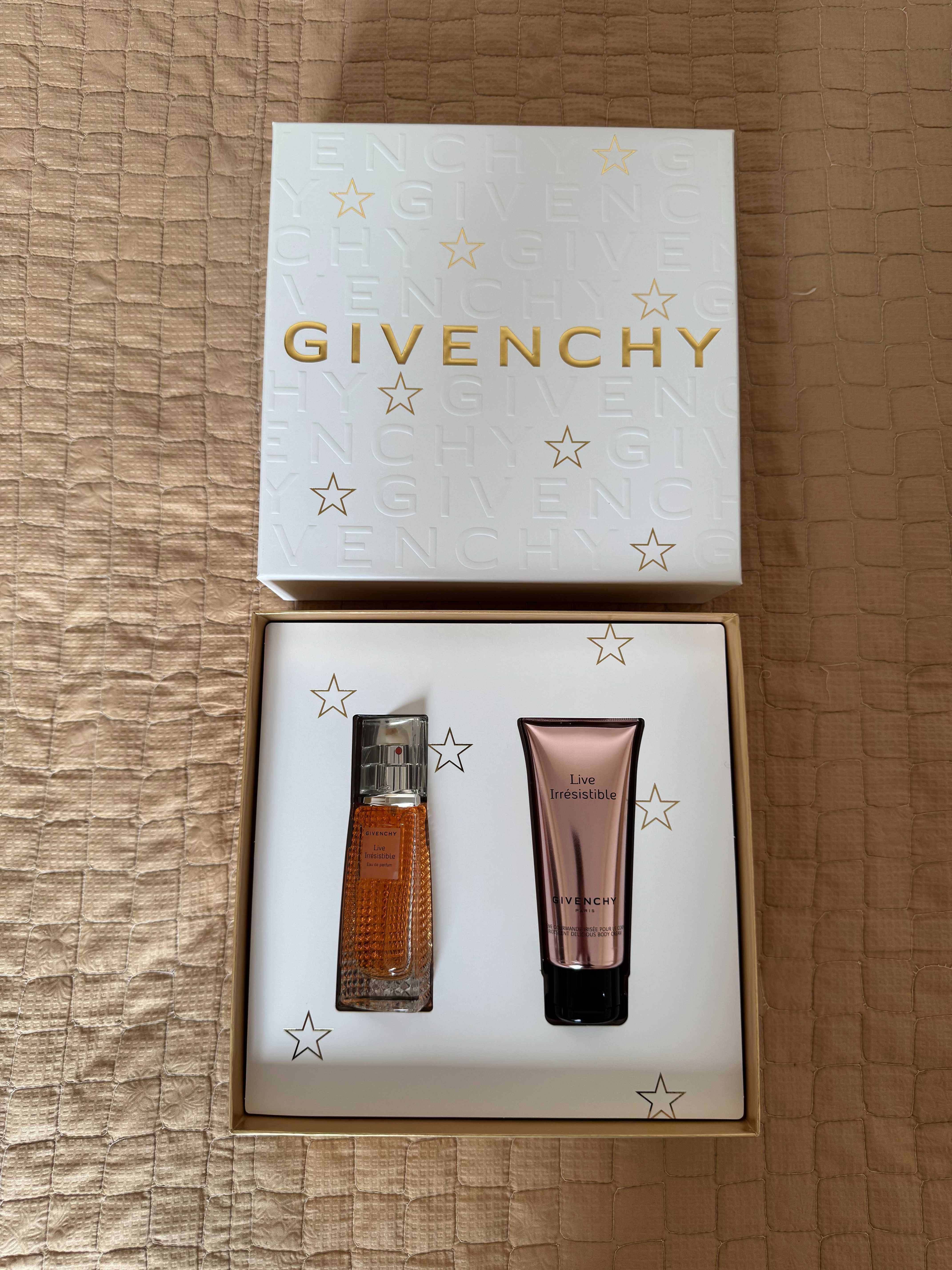 GIVENCHY Live Irresistible. Набор. Парфюм 30 мл + Крем для тела 75 мл