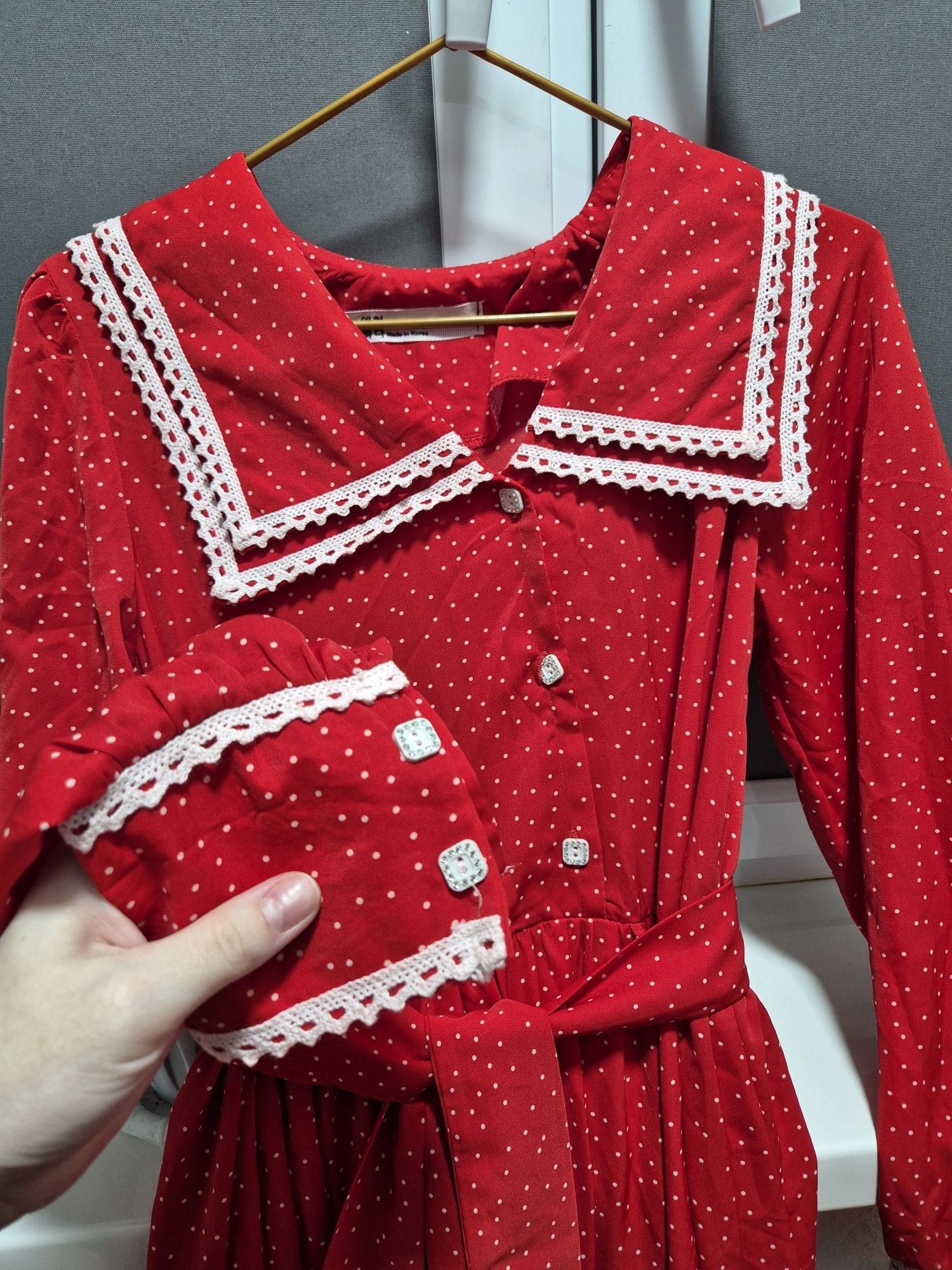Нарядное платье продам