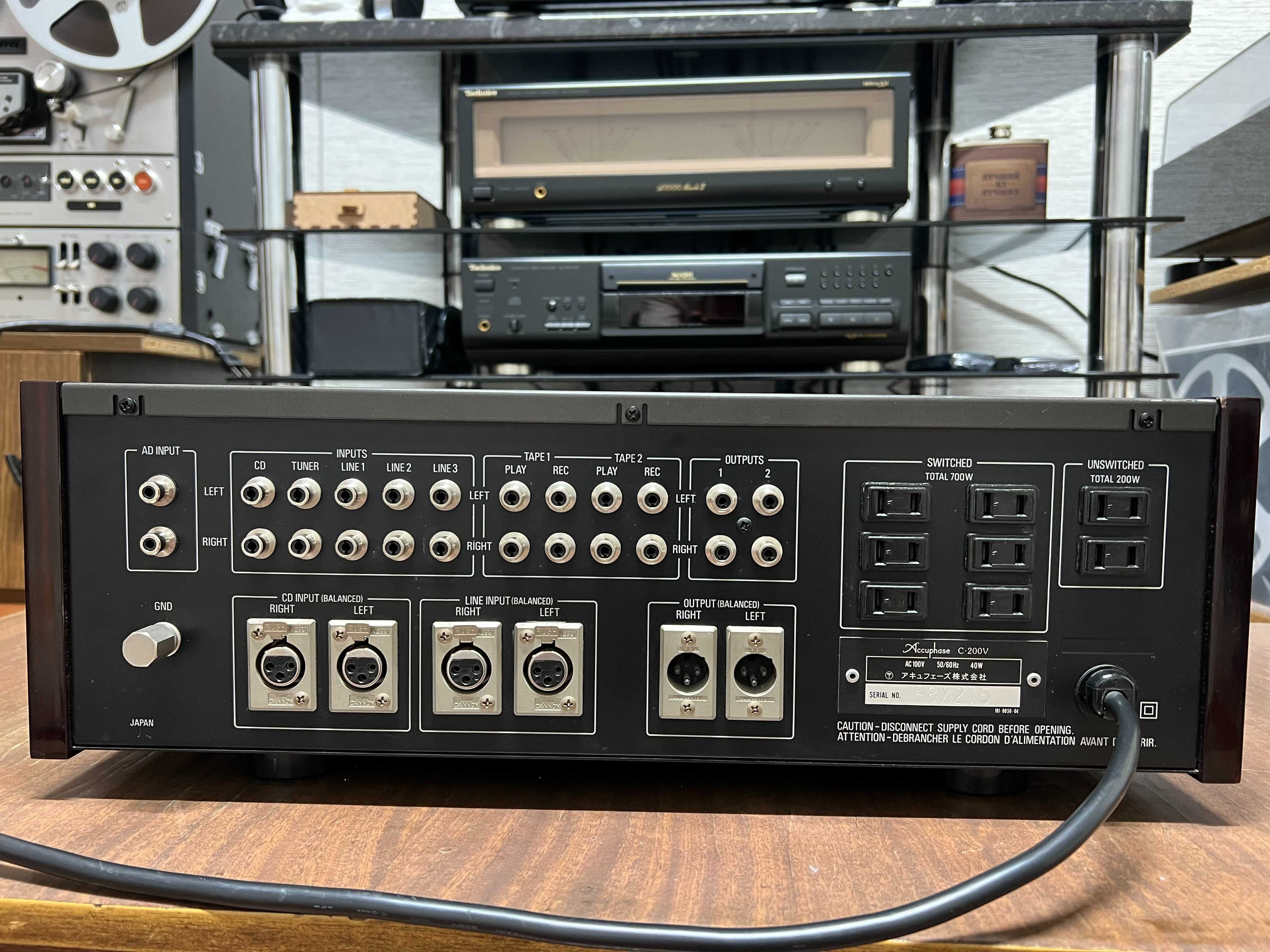 Предваpительный усилитель Асcuрhasе С-200V