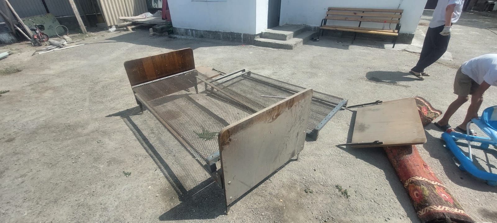 Кровать сеточная