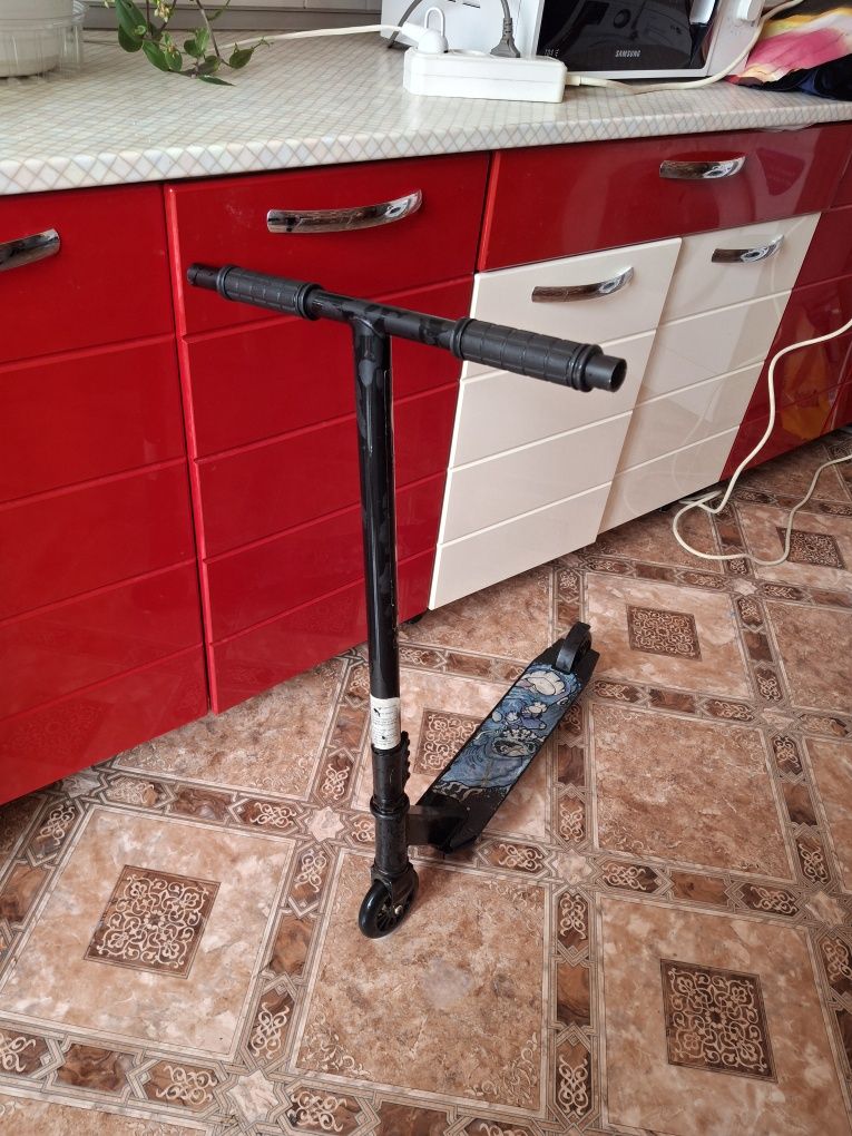 Продам самокат детский
