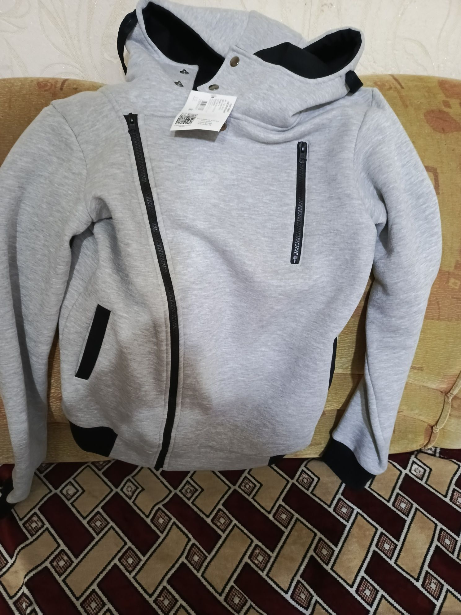 Продам толстовку