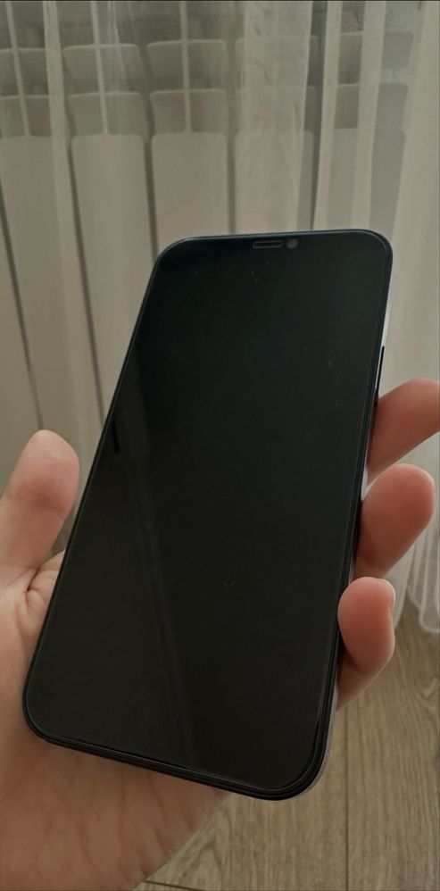 продаю iPhone 12! В отличном состоянии1