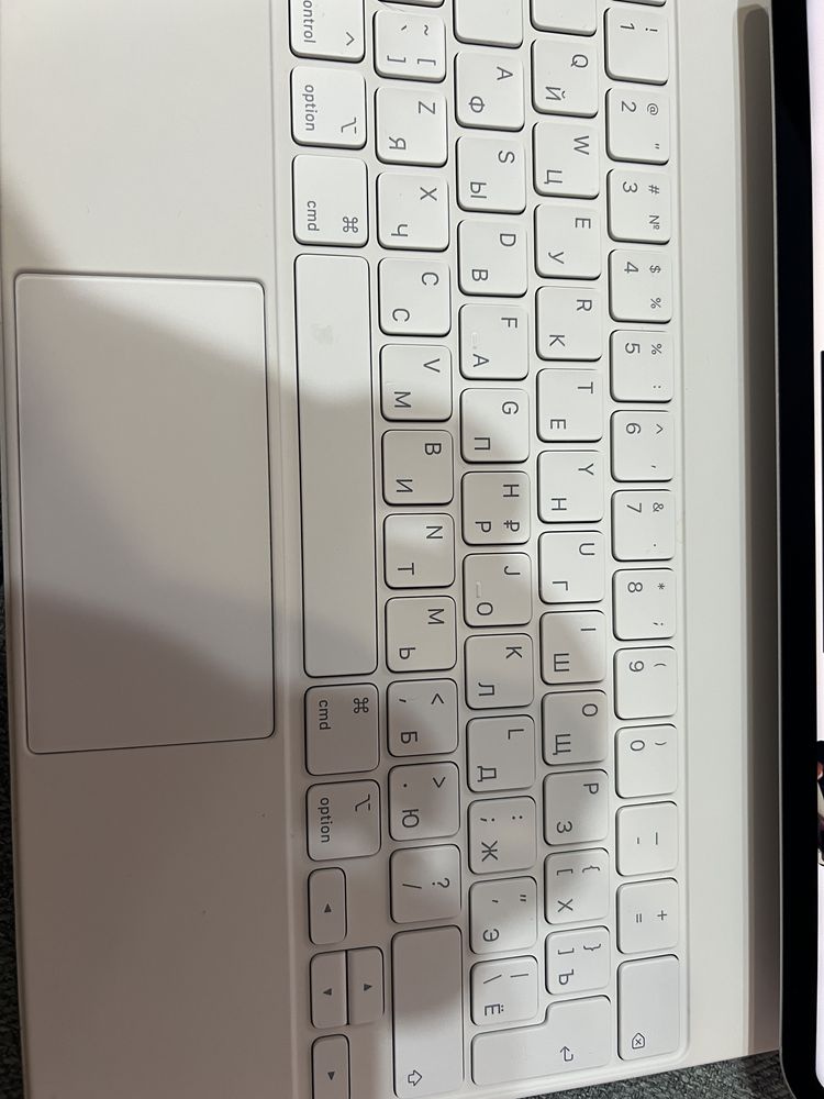 İpad pro 12.9 m2 256 gb +magic keyboard+magic mouse 2+ручка