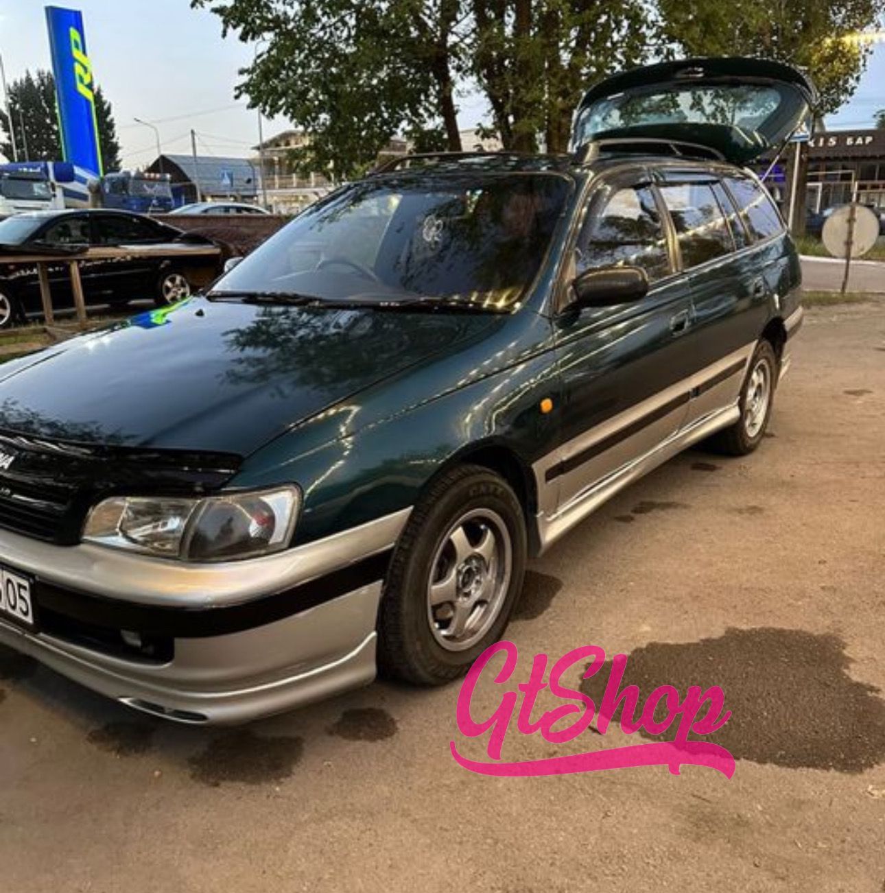 Toyota Caldina тюнинг обвес в круг накладки 1996 года
