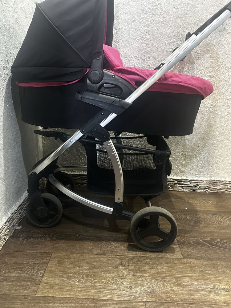 Продам коляску 3 в 1