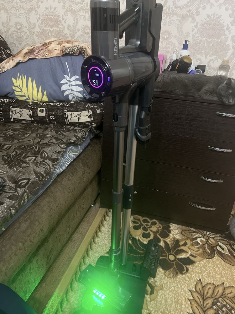 Пылесос Kemel вертикальный