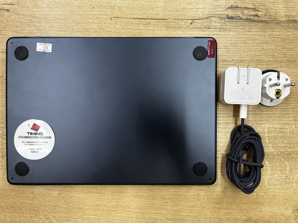Мощный ноутбук MacBook Air 13 2024.   - 13.6 2K/Apple M3/8GB/SSD 256GB