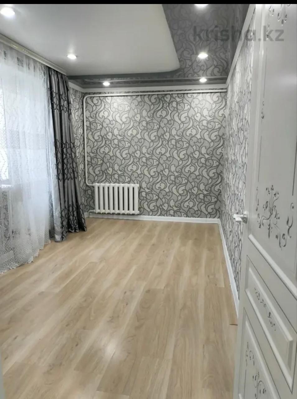Продам четырех комнатную квартиру