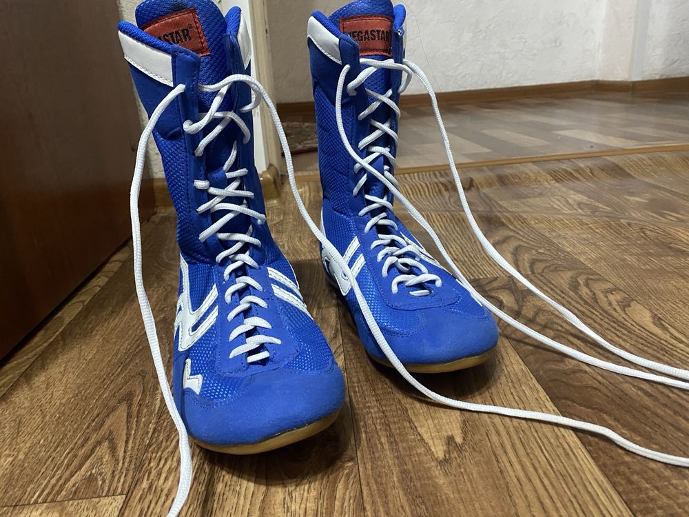 Продам боксерки VEGASTAR