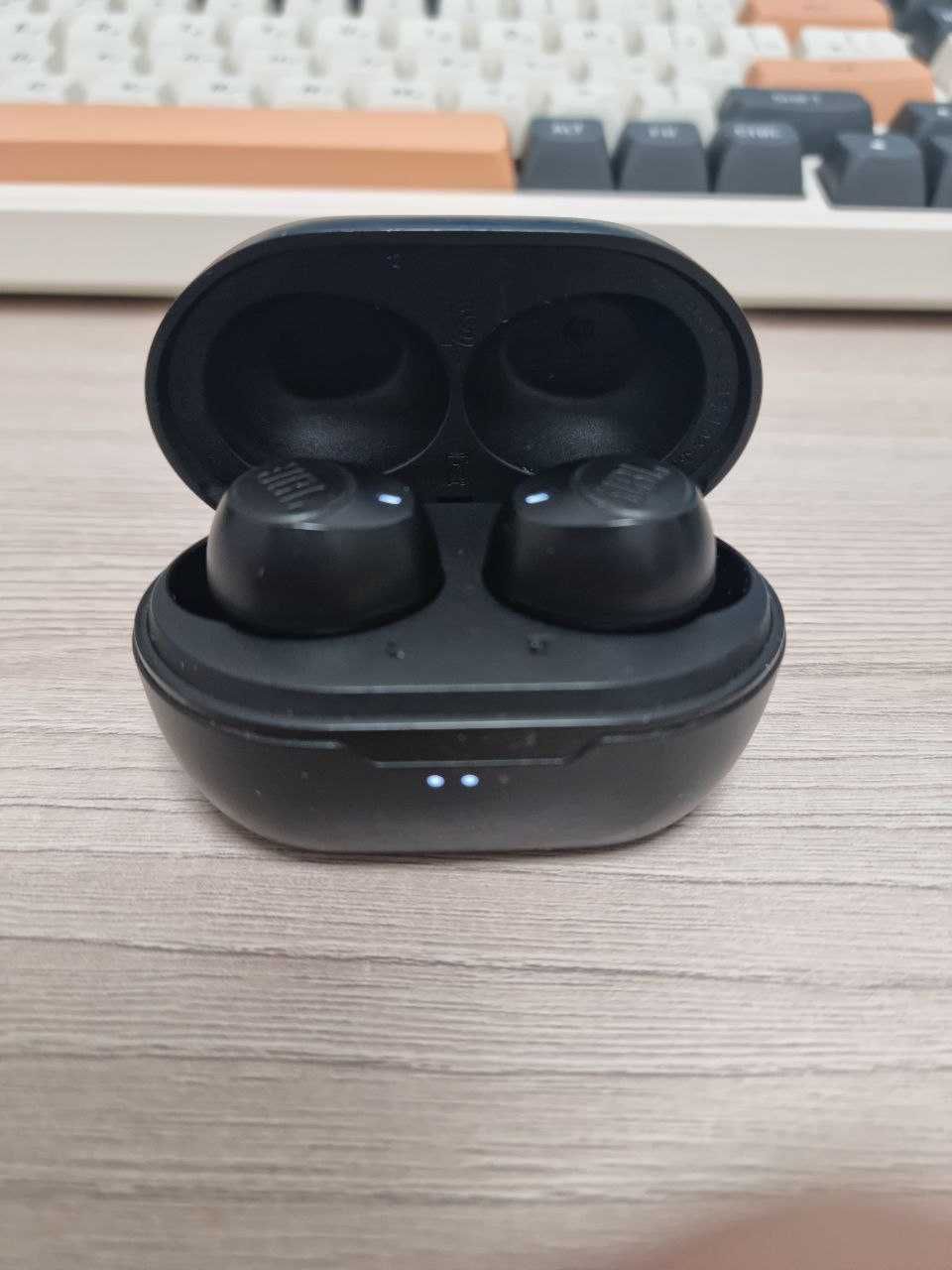 Беспроводные наушники JBL Tune 115TWS