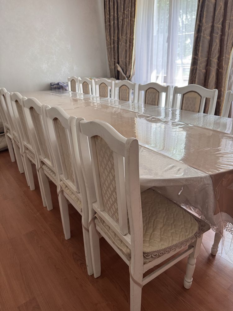 Продается стол со стульями,комплект б/у