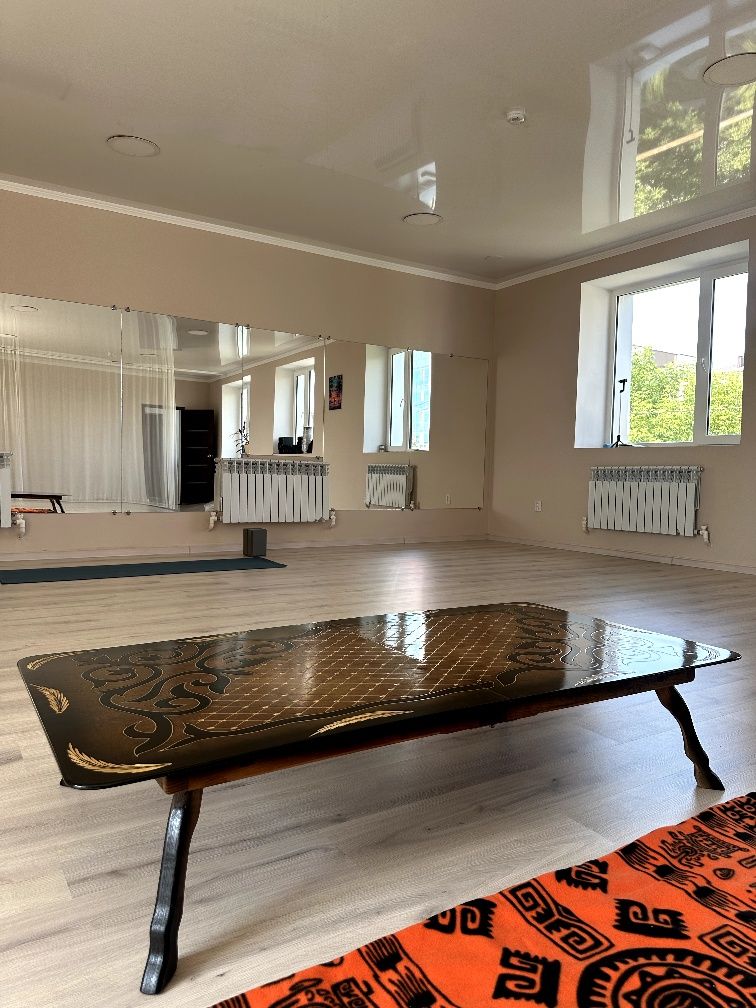 Продам национальные столы,150см×75см