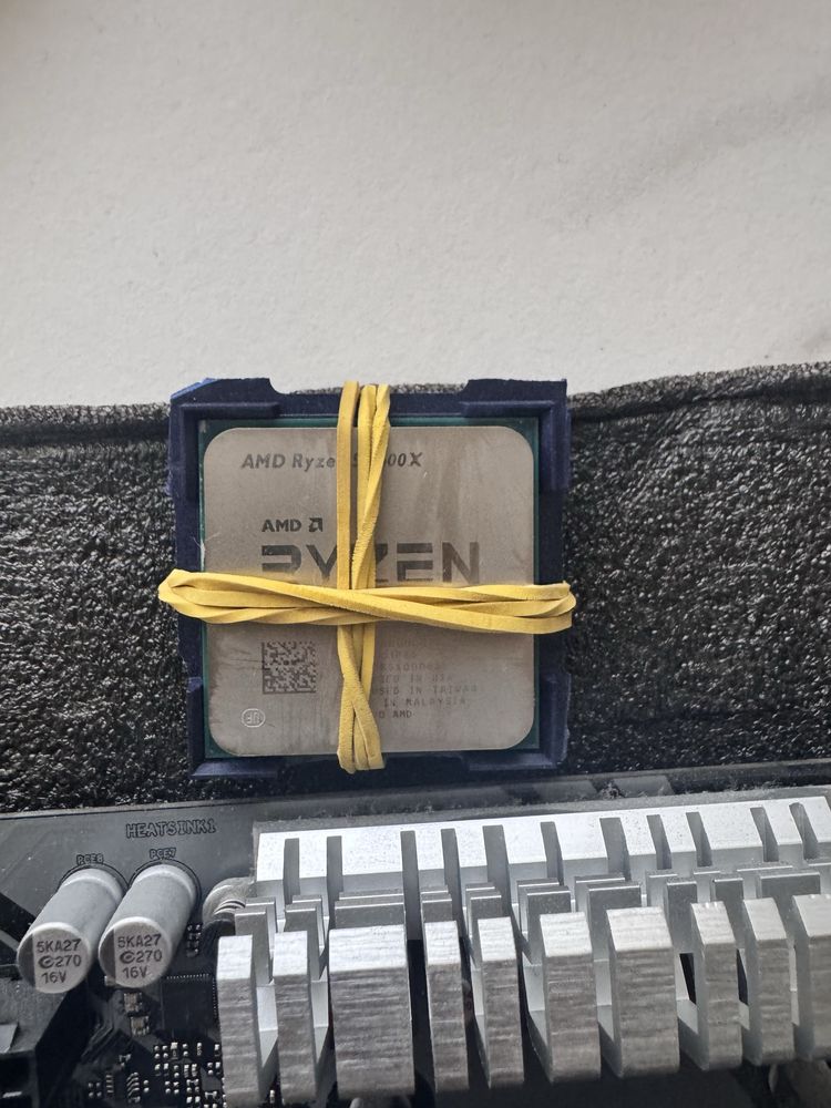 Комплект Ryzen 5 5600X, T-Force Delta DDR4 8GB, AsRock B450M Pro4-F