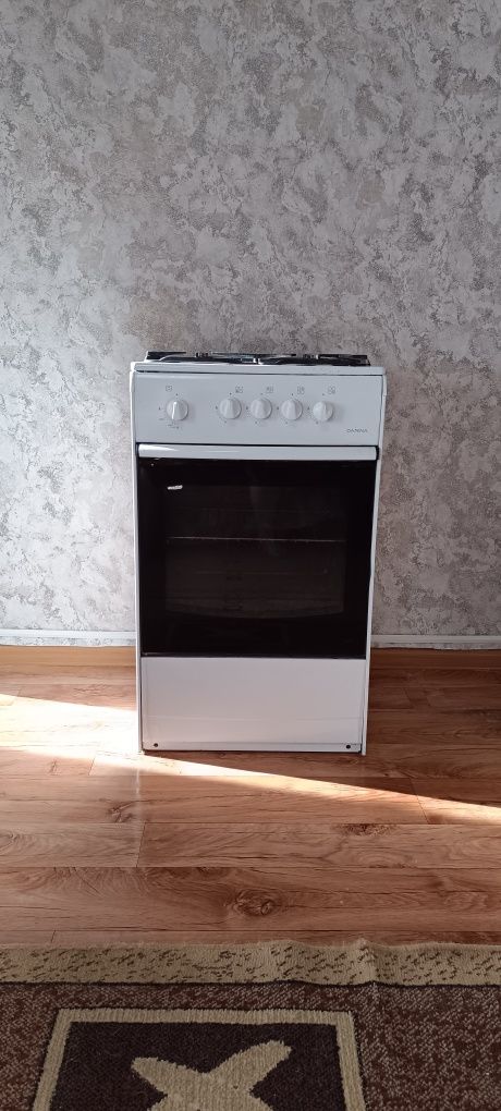 Продам газовую плиту