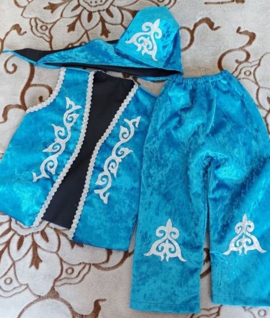 Казахские национальные костюмы