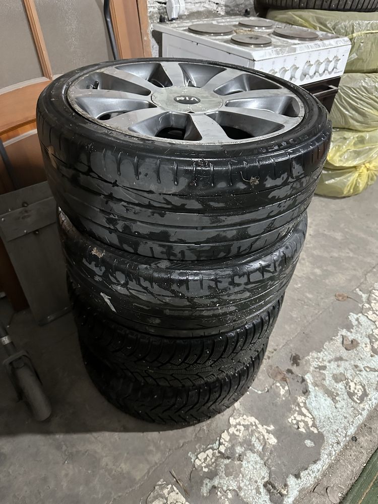Продам диски с резиной r18