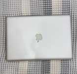 Продаю Macbook Pro Apple