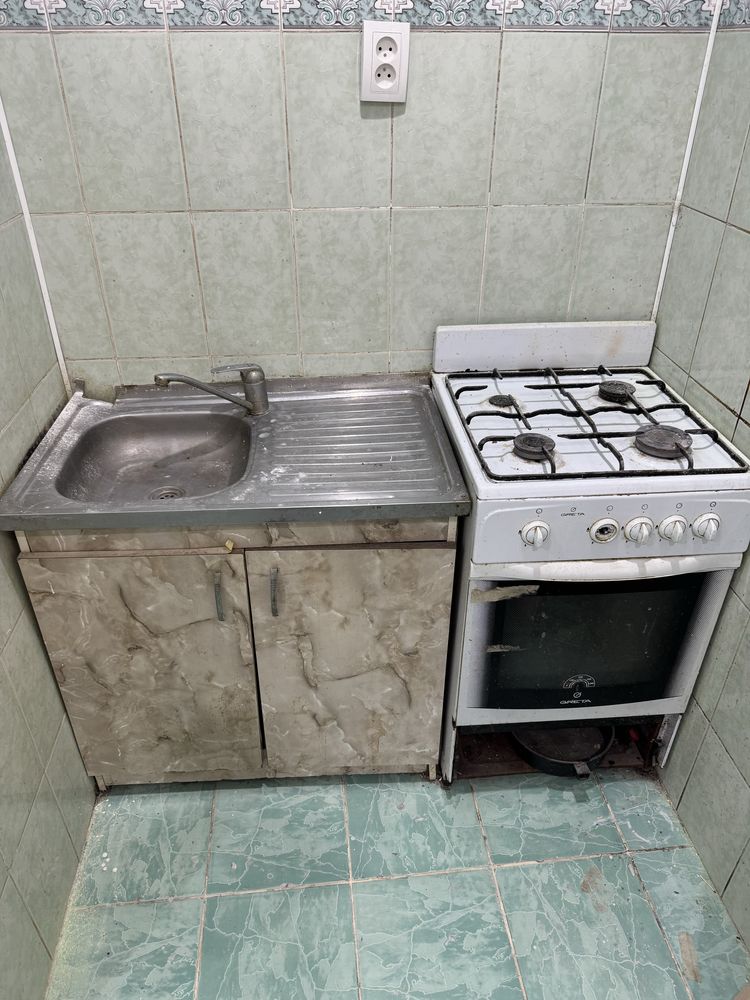 Газовая плита + мойка со шкафом