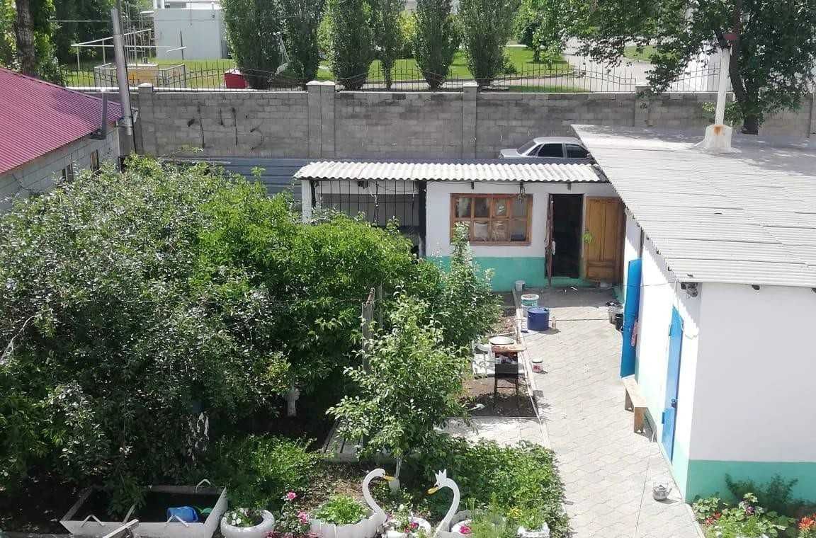 Продам 9 ком коттедж в Военном городке