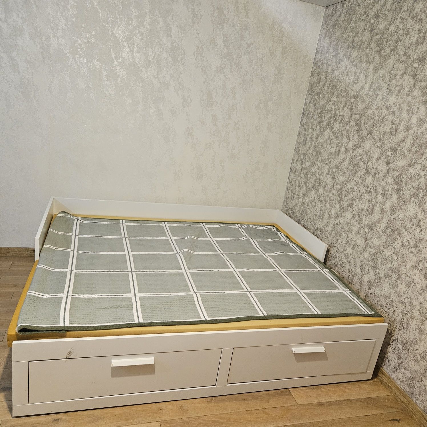 Кровать IKEA Бримнэс