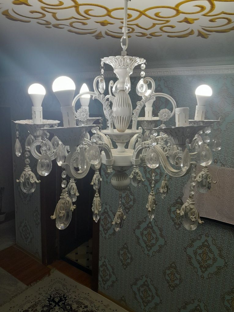 Люстра  сатылады