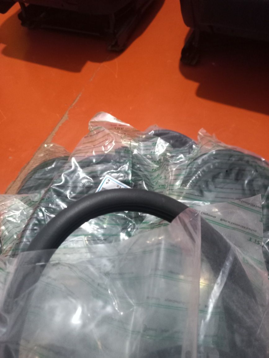 Уплотнители дверей от BMW E34, E39, E60, X5