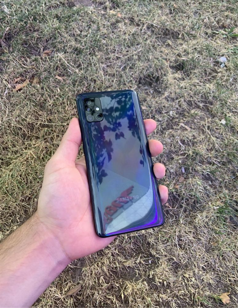 Продам телефон Samsung A51