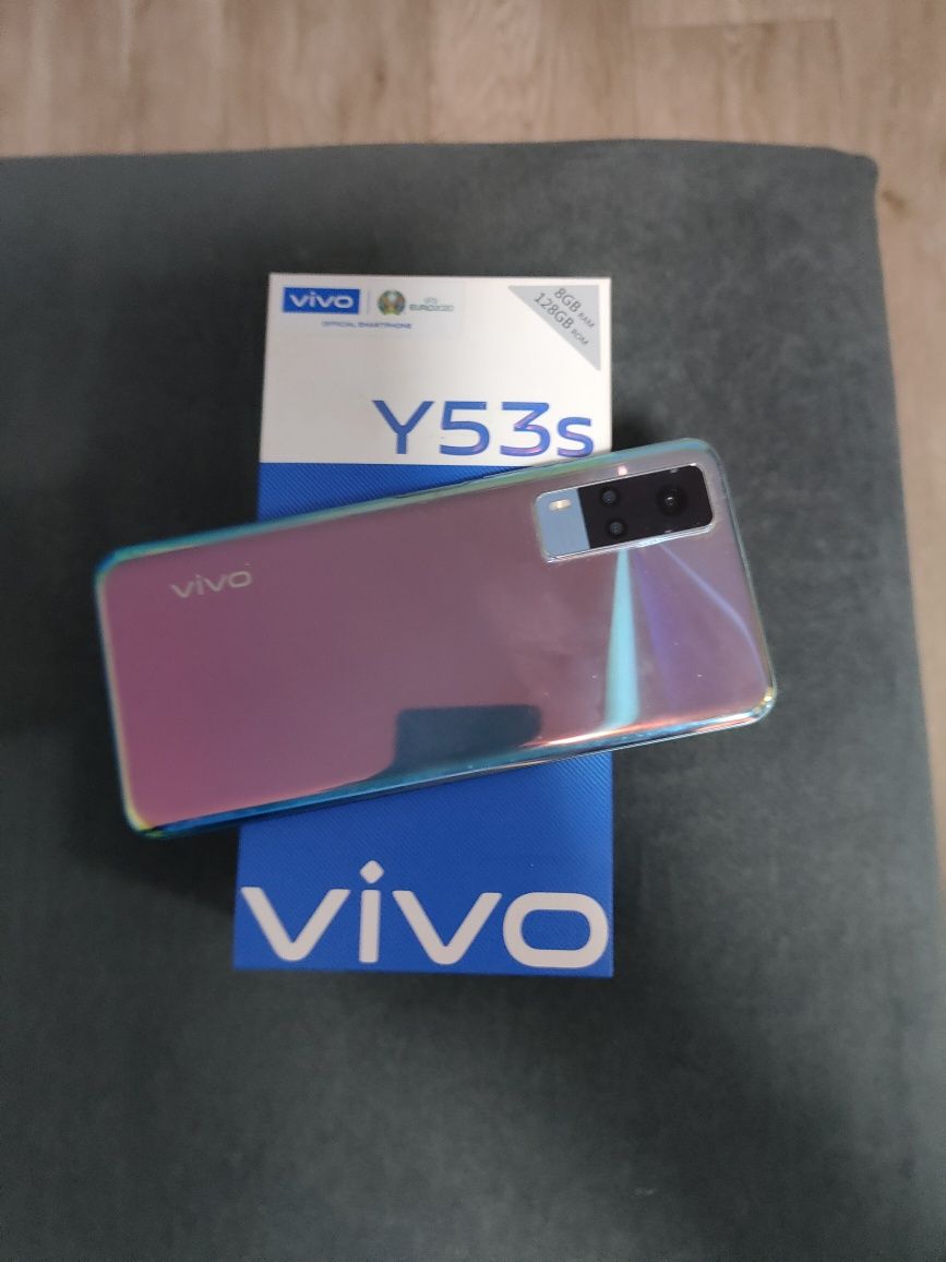 Y 53 Vivo продаю