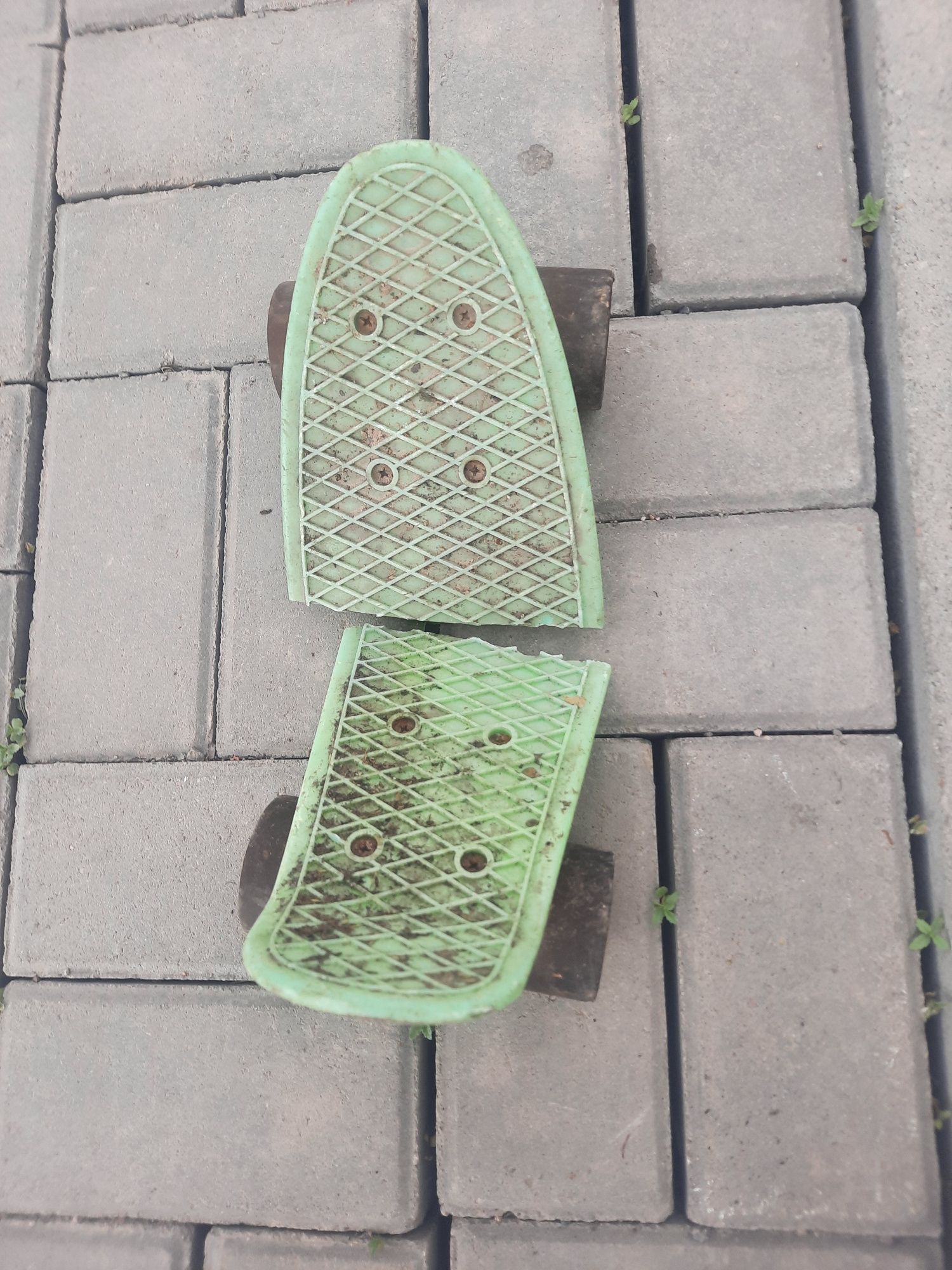 Продам скейд на запчасти